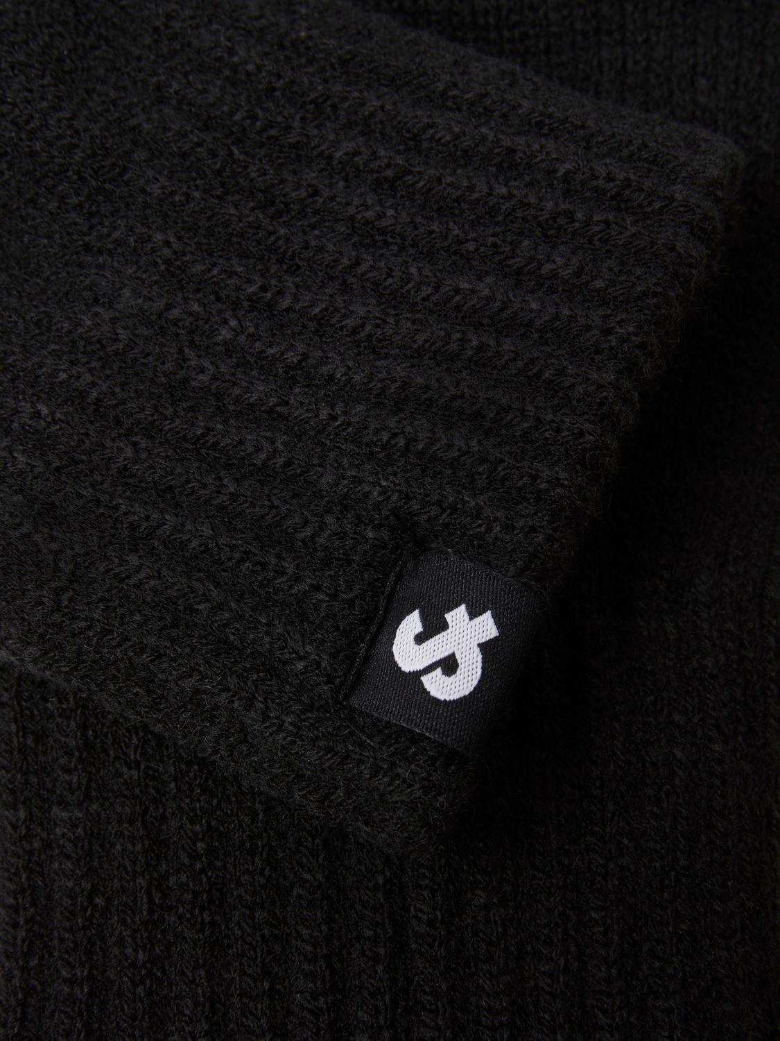 pack_shot-detail